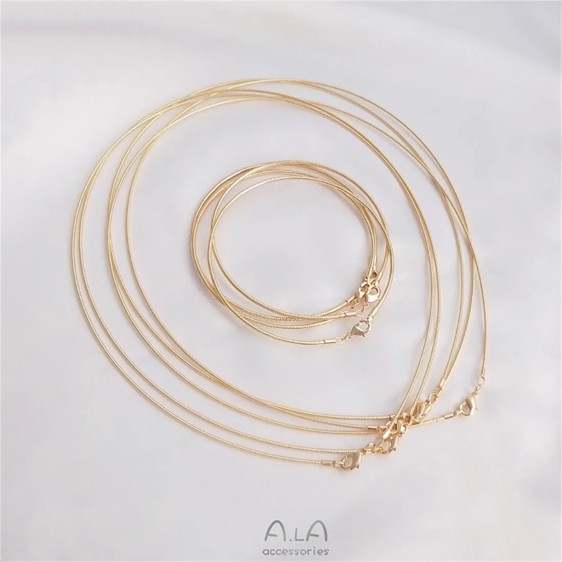 14K Gold-สี Memory Rebound สร้ - Memory Wire Bracelet บทวิจารณ์และราคา